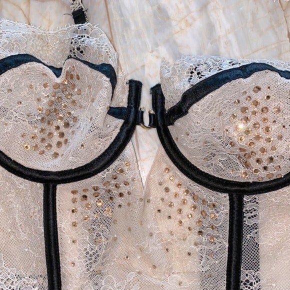 Rare VS Fashion Show 2014 Embellished Gold Corset Swarovski Crystals Size 34C - Picture 4 of 10